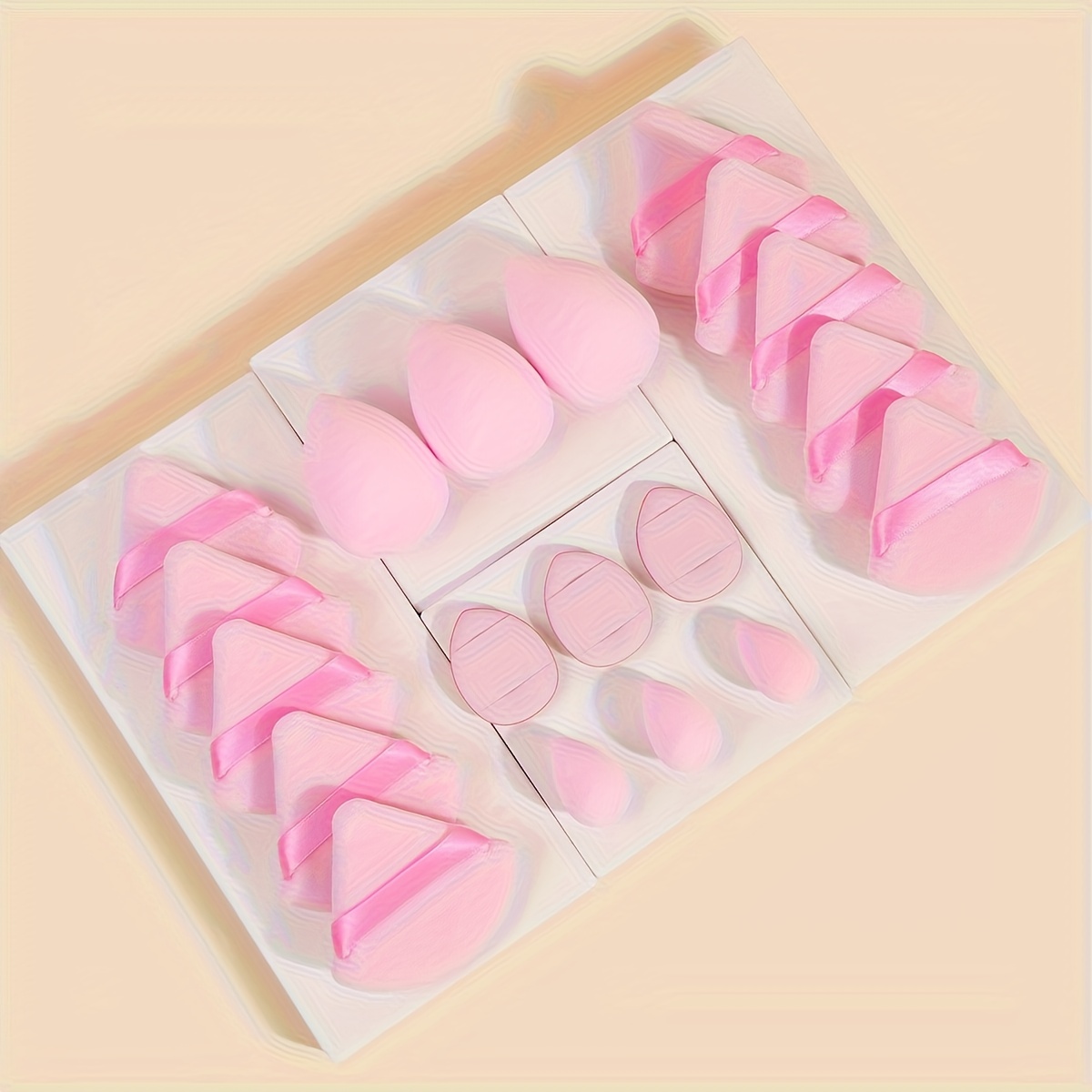 19点プロフェッショナルセット（黒と茶色の三角形、丸型、涙型 - Beauty Makeup Blender のレビューと価格