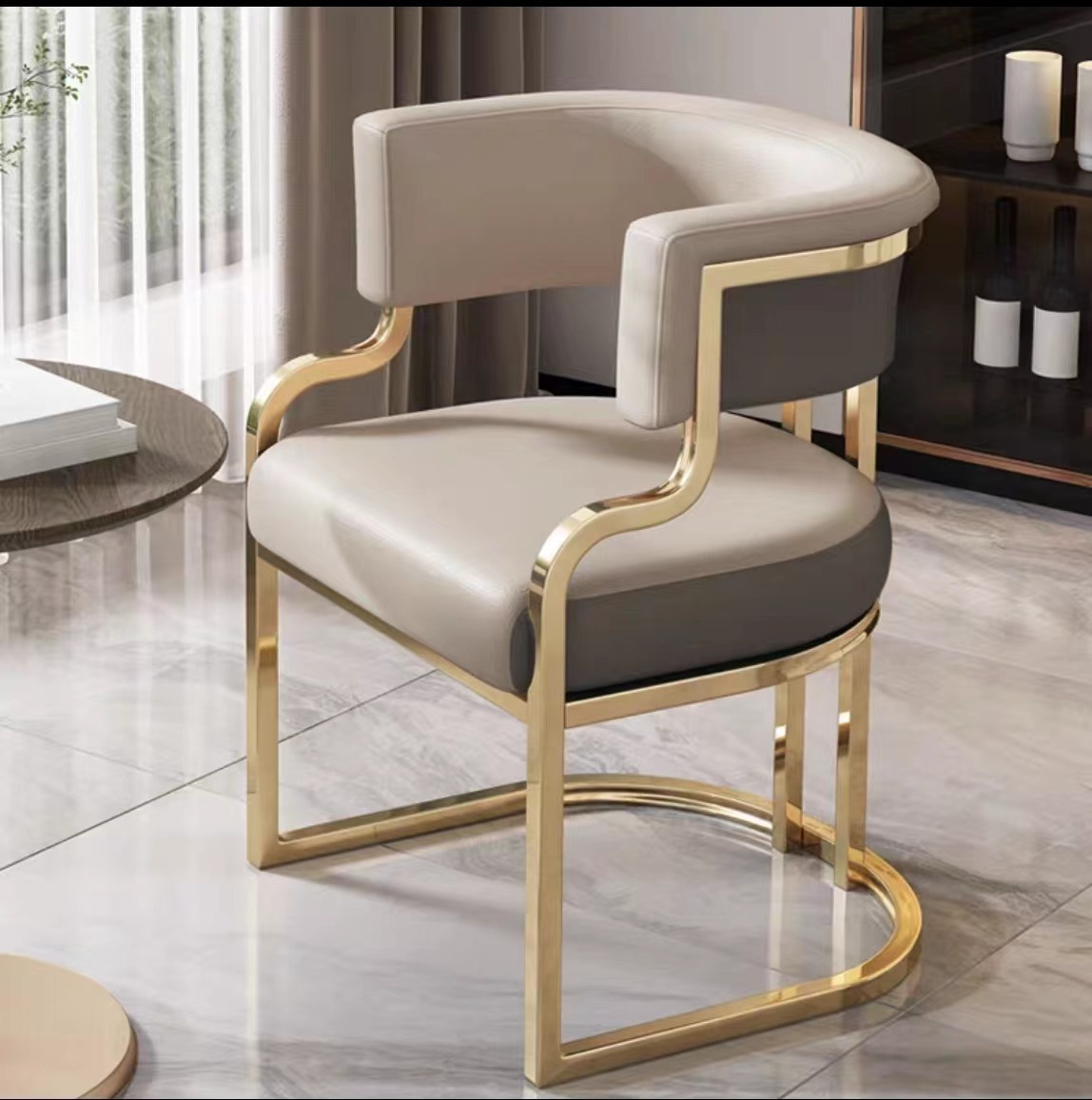# ライトラグジュアリー高級ダイニングチェア、メタルフレーム - Beauty Makeup Chair のレビューと価格