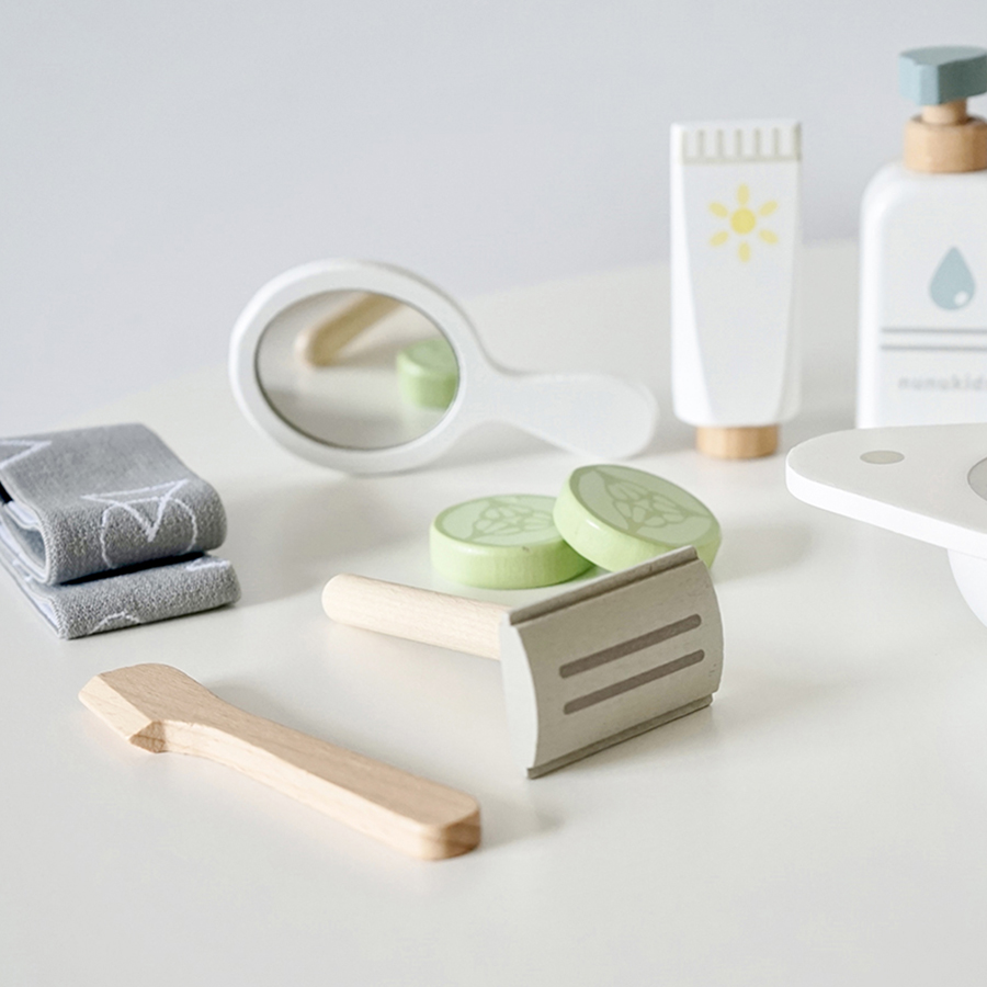 子供のための模造化粧品セット,シミュレーションゲーム,木製の - My Beauty Makeup Set のレビューと価格