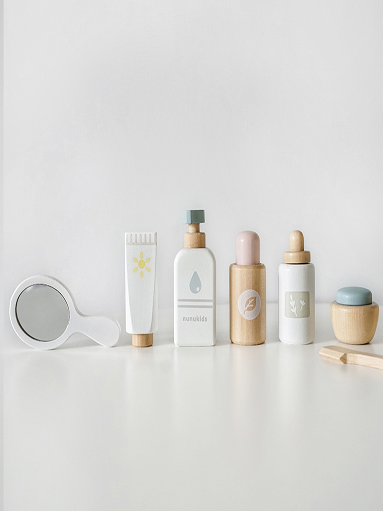 子供のための模造化粧品セット,シミュレーションゲーム,木製の - My Beauty Makeup Set のレビューと価格