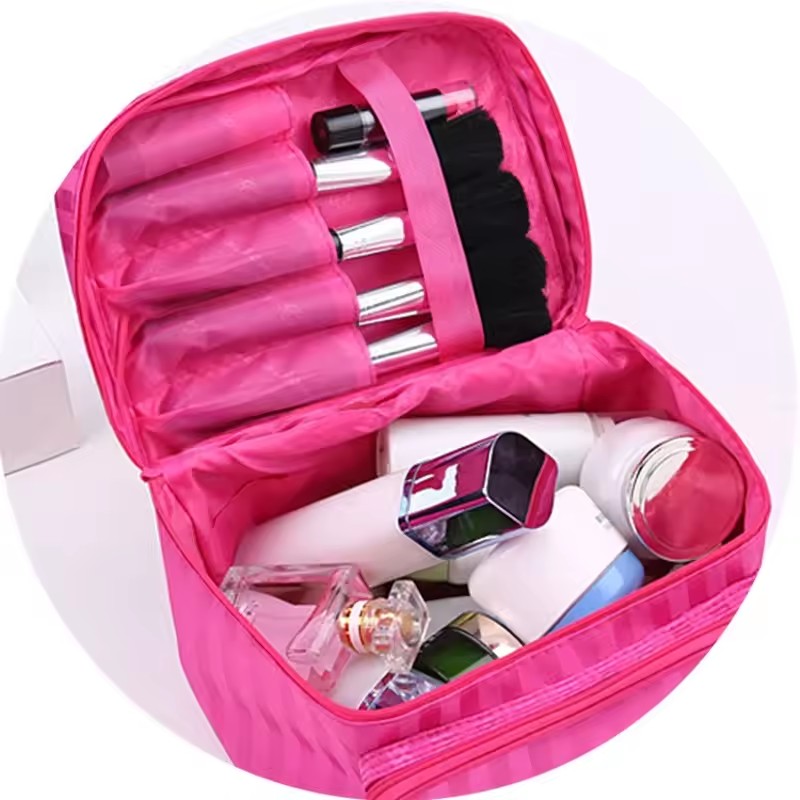    大容量女性化粧品バッグストライプ柄オーガナイザーメイ - Beauty Makeup Bag のレビューと価格