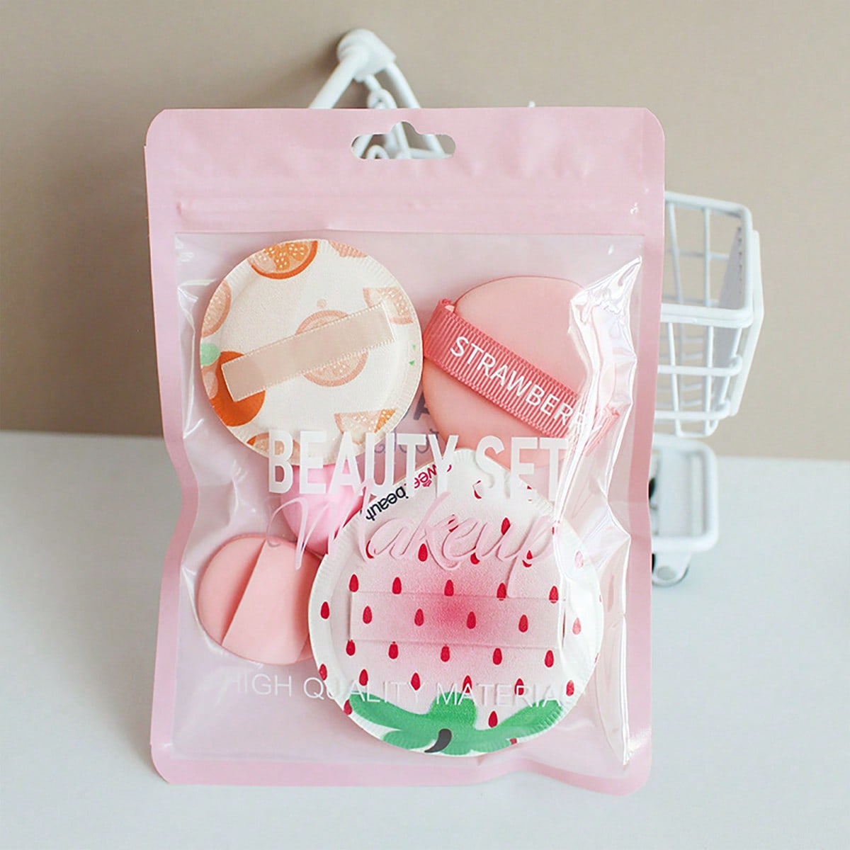 5個入り 厚みのあるマシュマロパウダーブラシ パウダーコンパ - Beauty Makeup Blender のレビューと価格